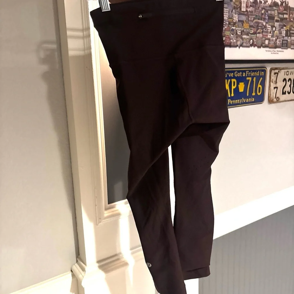 Lululemon Dark Wine Size 4 New without Tags Leggings